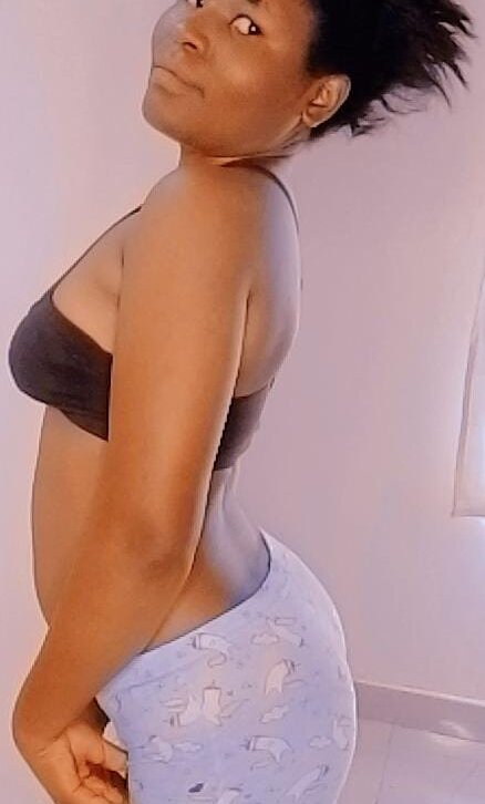 Live sex webcam photo for juicy_fruitt #290172768