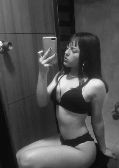 Daniela_pinkk - Stripchat Girl 