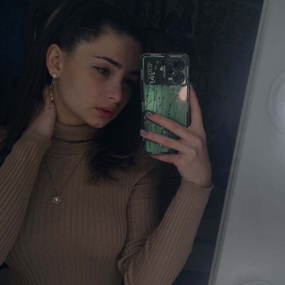 Nicole_Birds' Offline XXX Chat
