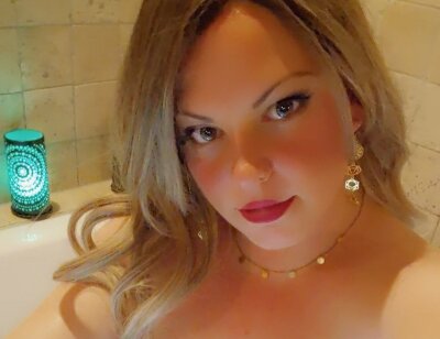 Oktopussy - big ass white