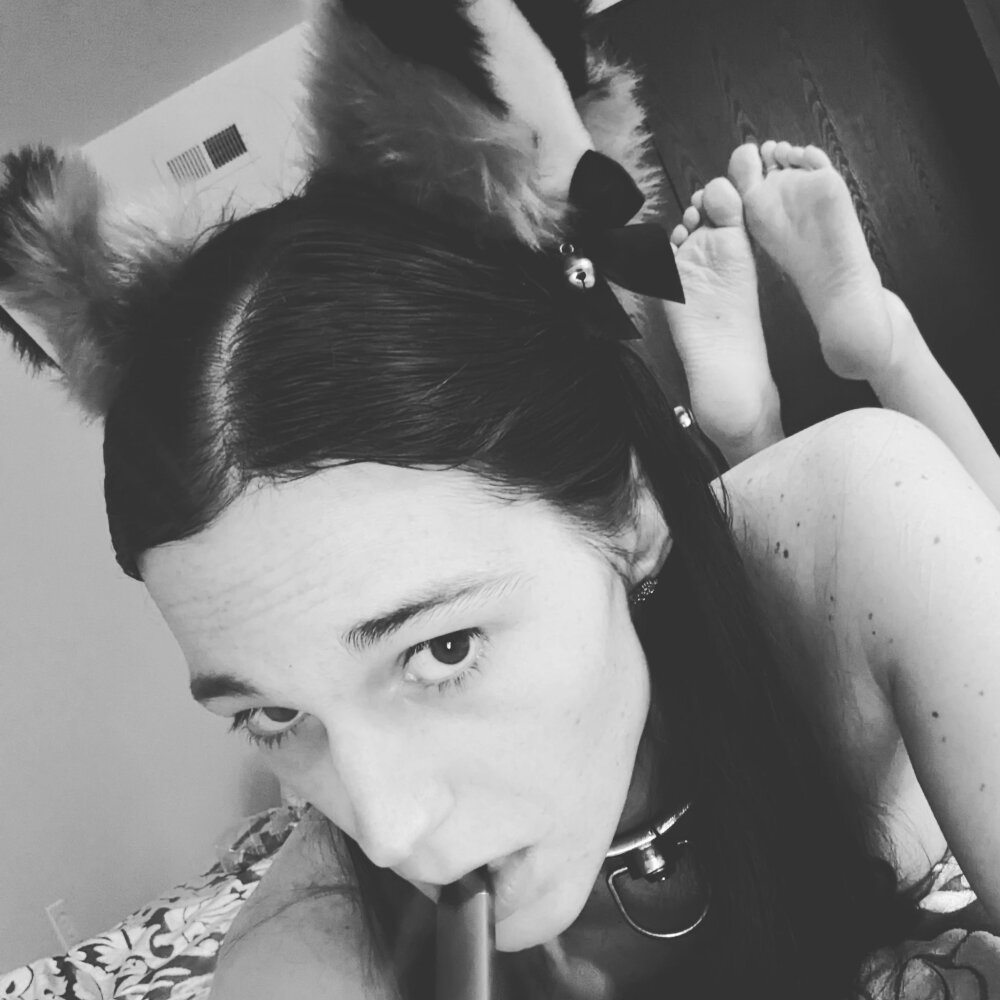 brattyfootgirl from stripchat