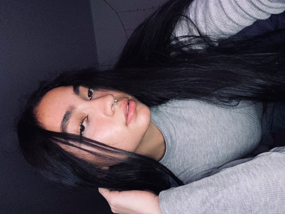 olivia_clarke profile