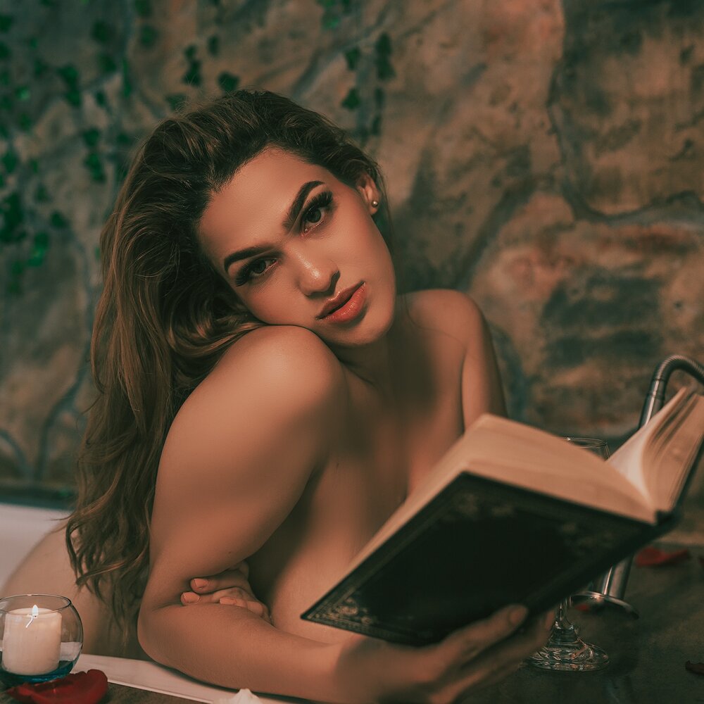 JulietaWells_ ♈ live naked stream