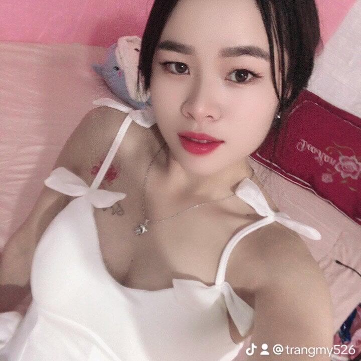 sexlivecamsites.com -lisa-03 livesex profile in at-nicer-place cams