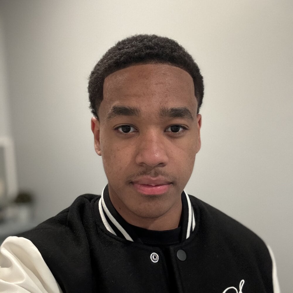 bigdickkgabeeee from stripchat