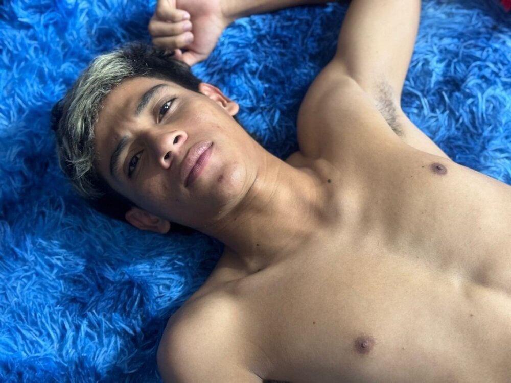 jaxinferno from stripchat