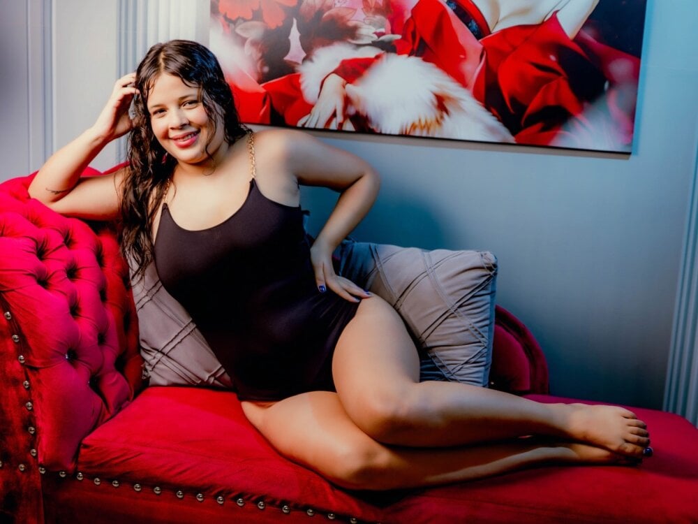 Ana_Bigboobs_'s Offline Chat Room