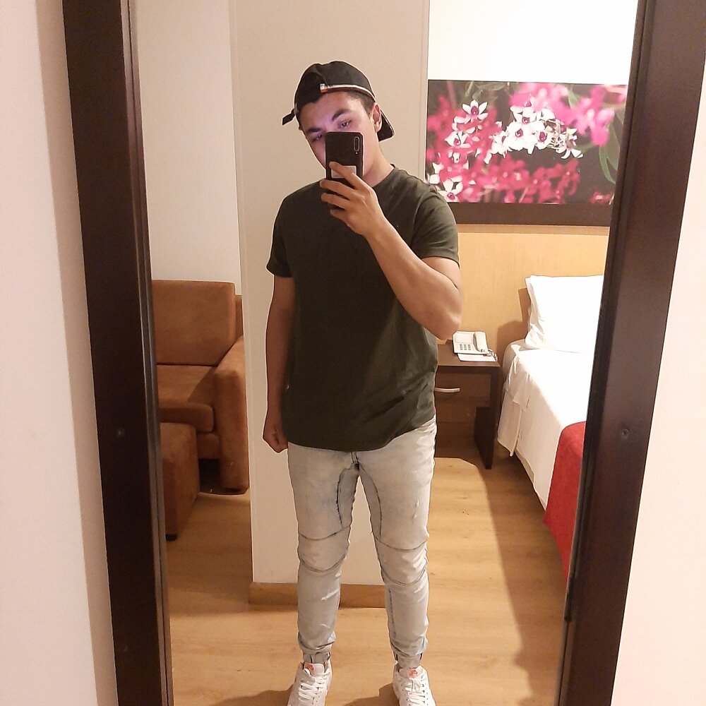 teroquin's Offline XXX Chat