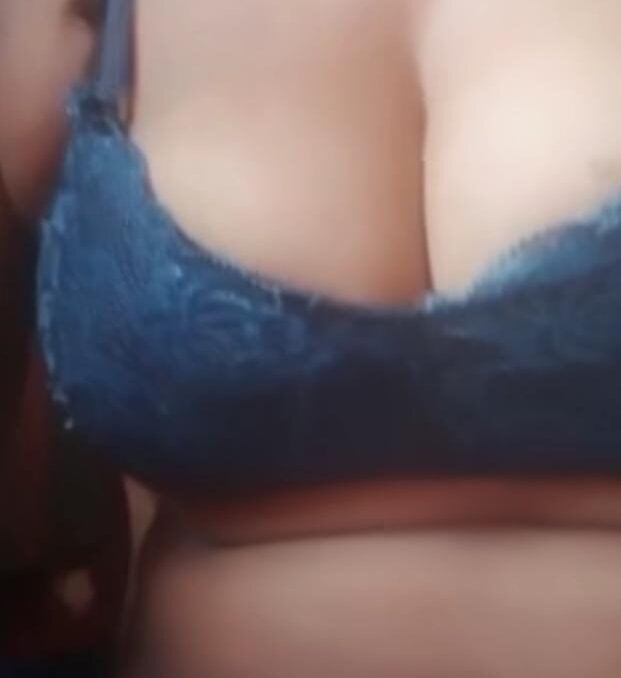 Rimmid live cam model at StripChat