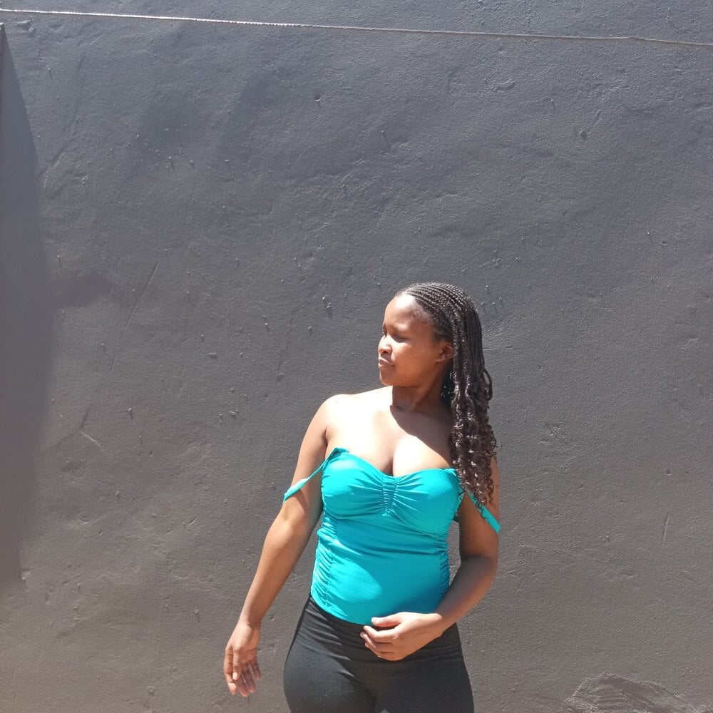 webcam-sexe.net spicyspirit livesex profile in ill-let-you-guess cams