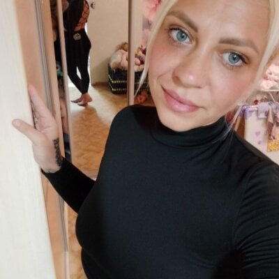 Stasy_Traiin Female Newwhite Online Webcam Naked