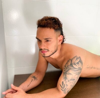 Mattias_Lennox - Stripchat Couple 