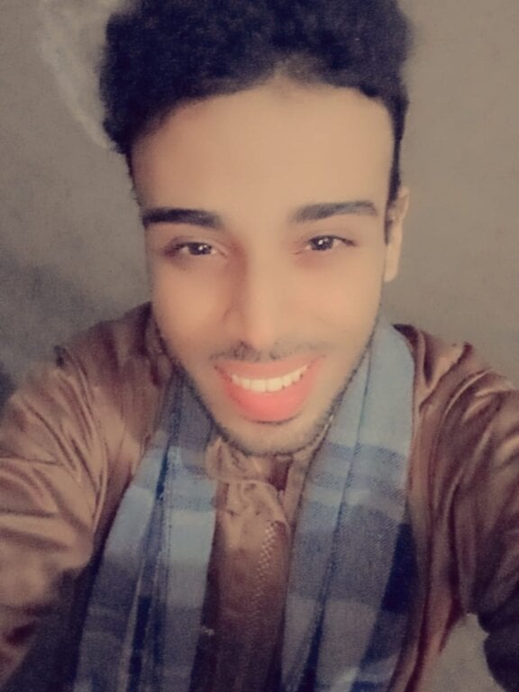 Ahmedqwrt23 Adlı Modelin Çevrimdışı XXX Sohbeti