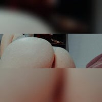 Vic_hot_bea's Offline Chat Room