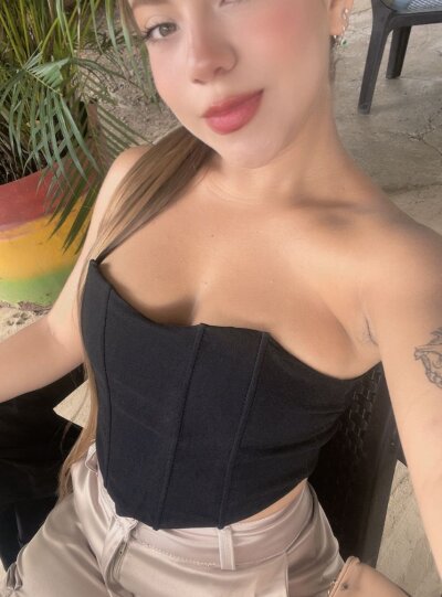 Violeta__Escobar Live Cam and Statistics on UnifiedCams