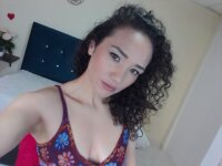 stephanie_foxxx's Offline Chat Room