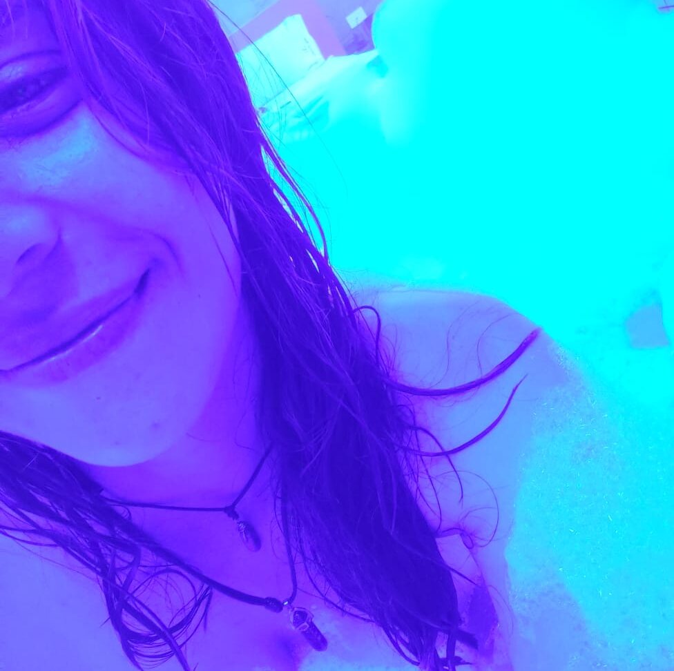 chatnmate.com linda92astro livesex profile in at-at cams