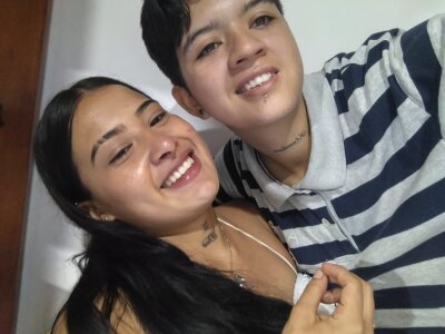 TomboyAndLittlePaisa_aws Live Cam and Profile on UnifiedCams