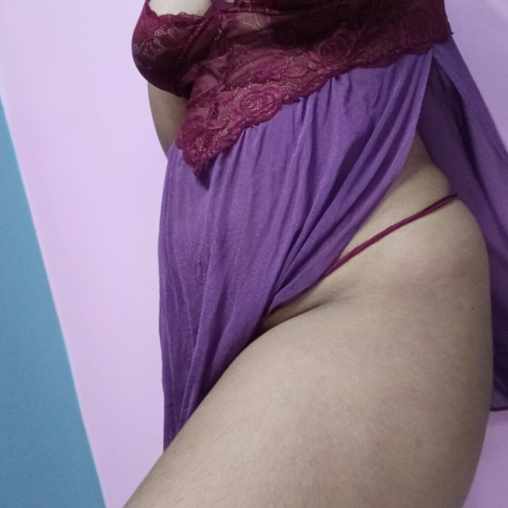 queenananya from stripchat