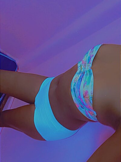Sassie_neel 🏁 nude chat