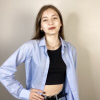 AprilLowee's Offline XXX Chat