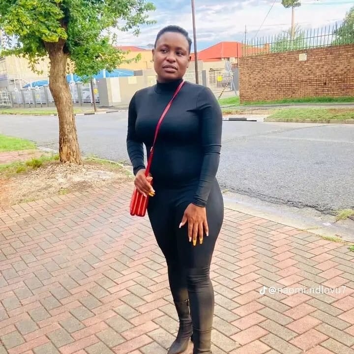 blackdiamondxxx21 from stripchat