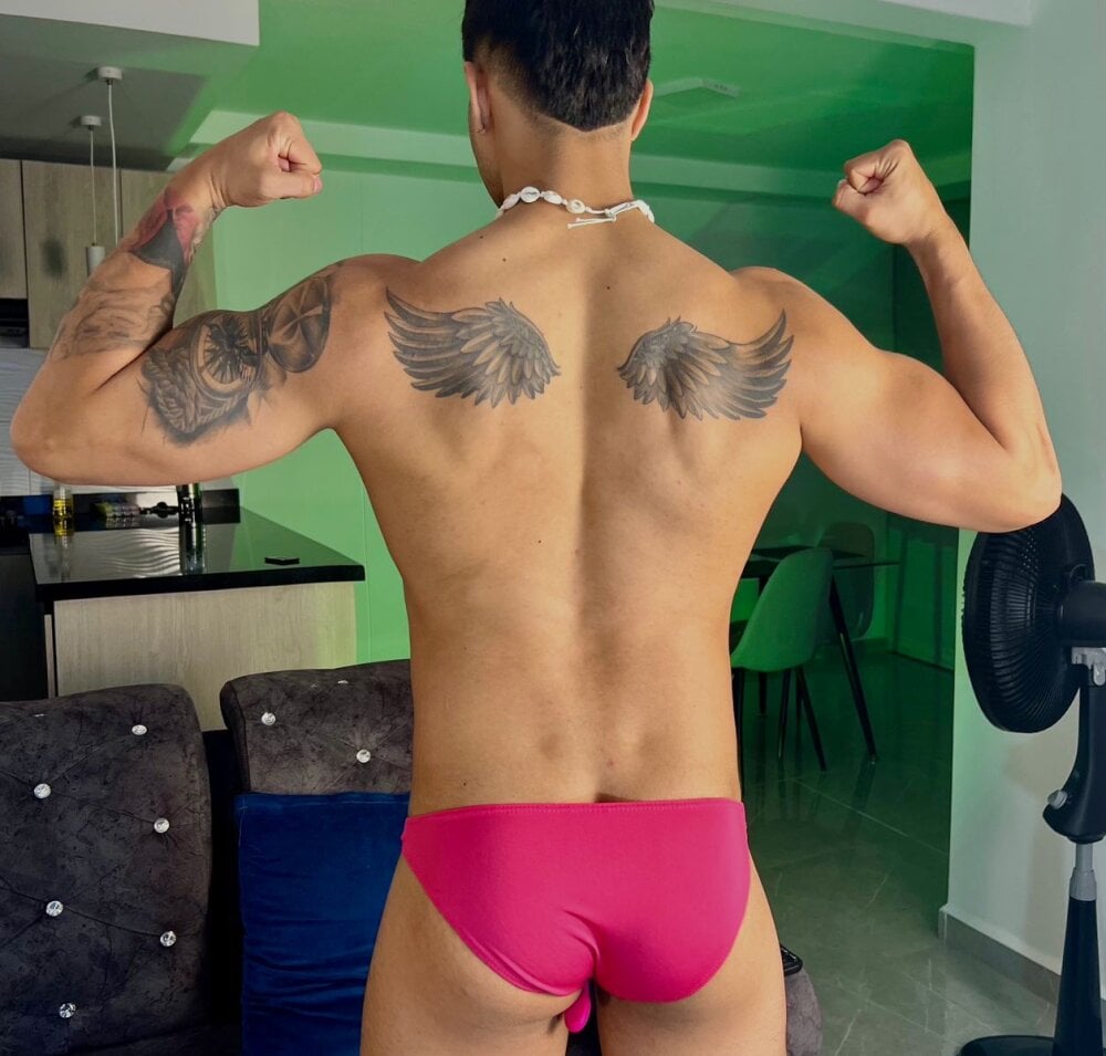 camilo_flores profile