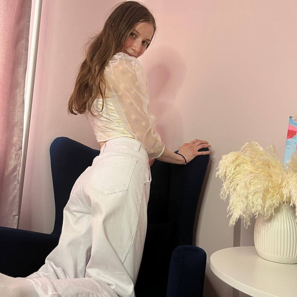 Lisbeth__Salander live cam model at StripChat