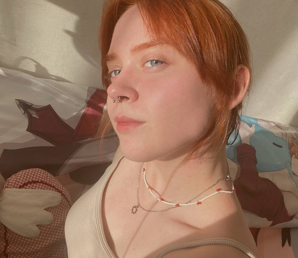 Live sex webcam photo for LeinAlice #290077624