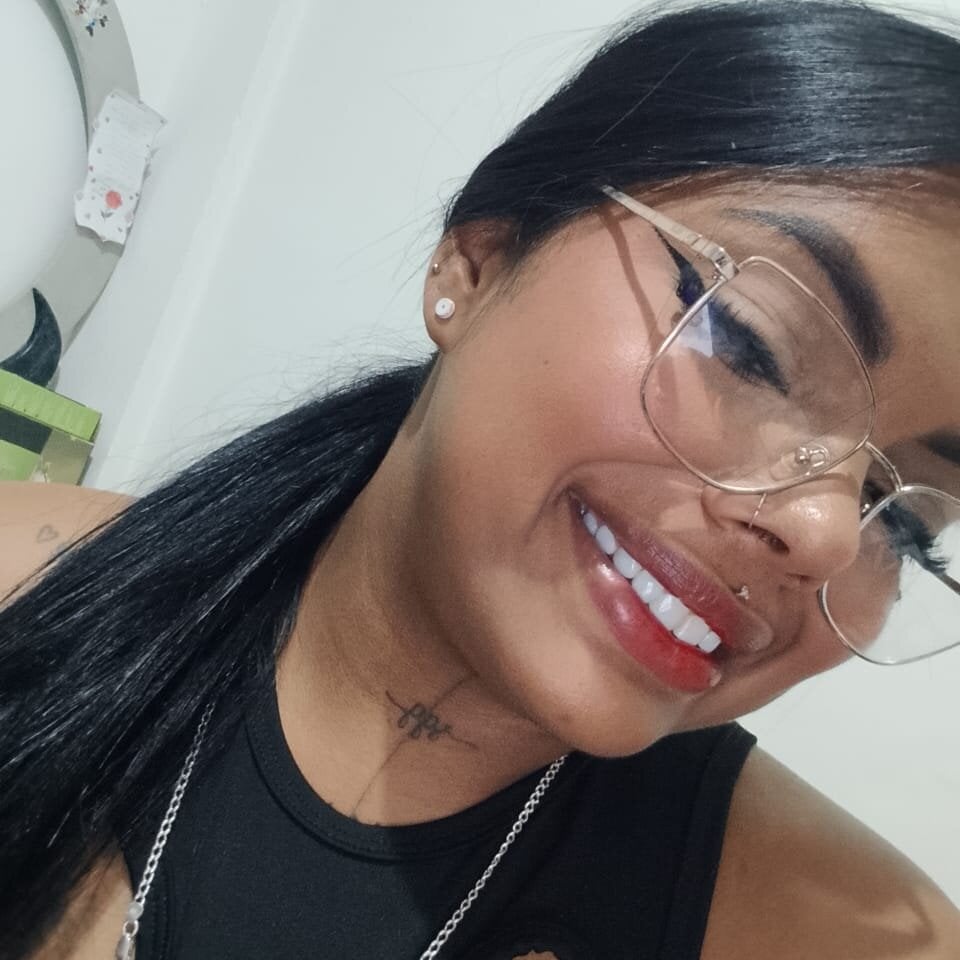 parisbustamanterx from stripchat
