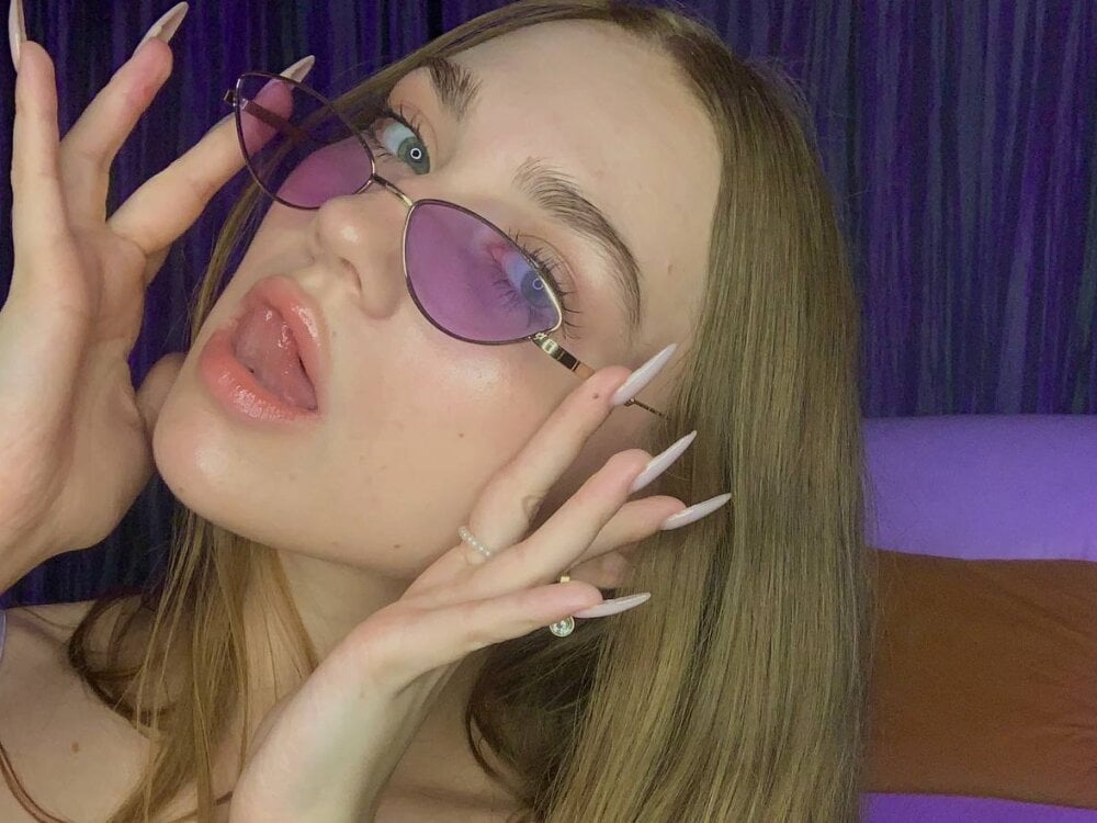 Lialissaaa 🦒 webcam chat