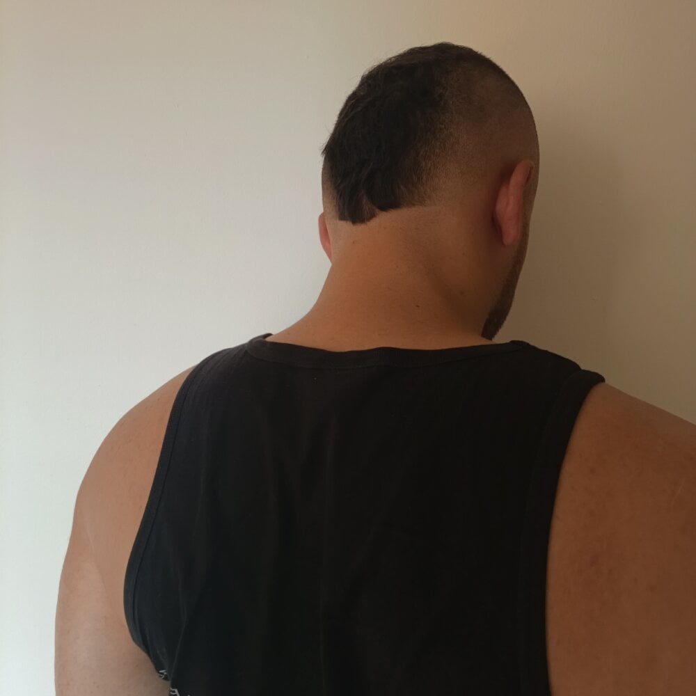 yakiiii2121's Offline XXX Chat