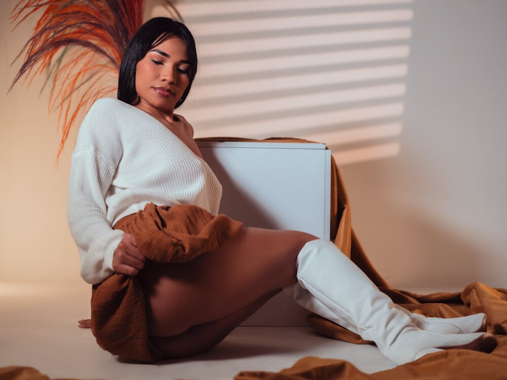 watchgirlcam.com katemooss_ livesex profile in pixieglow-oo cams