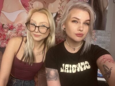 DriveThruDolls - bisexuals