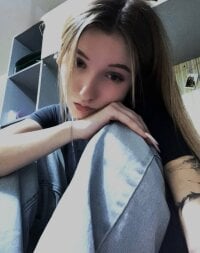 LisaWhitexz's webcam live show