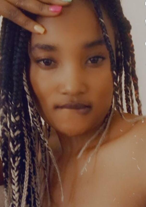 Live sex webcam photo for StacyGee24 #289968653