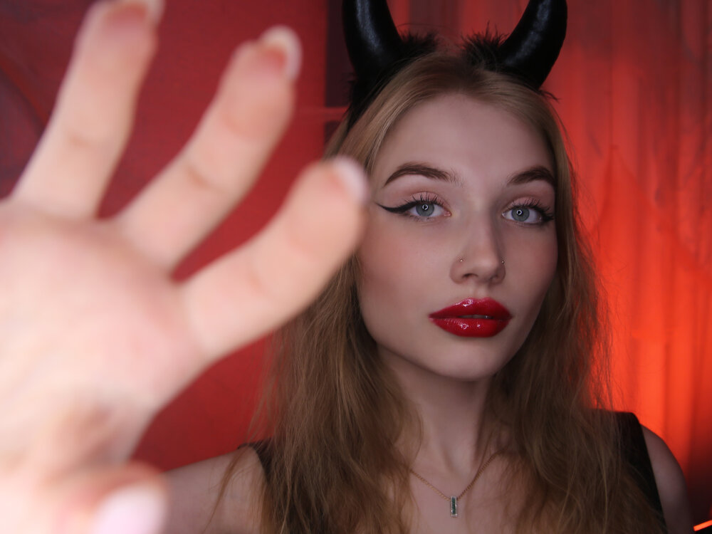 DakotaMabs' Offline XXX Chat