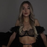 House_of_pussy's Offline Chat Room
