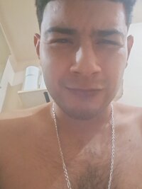 Rolando7373's Offline XXX Chat