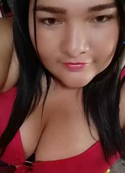 Charlotte-sexy23 Female Bigtitslatin Live Cam Striptease