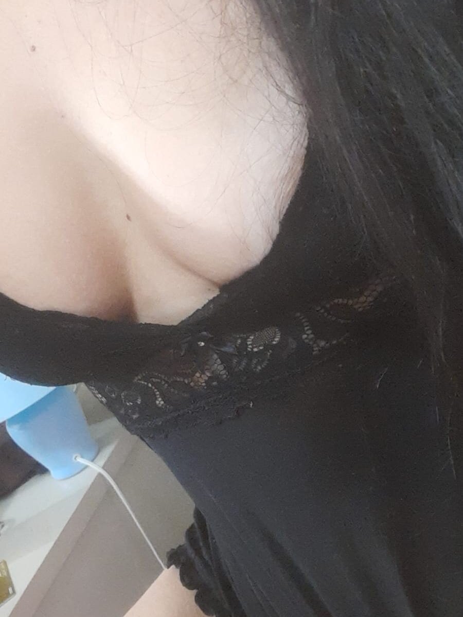 stripcvip live cam model at StripChat