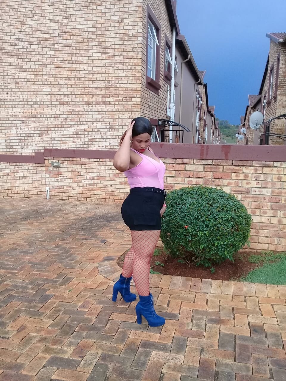 Shortqueenx2