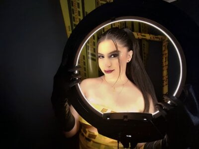 _Maddison_Ivanova_