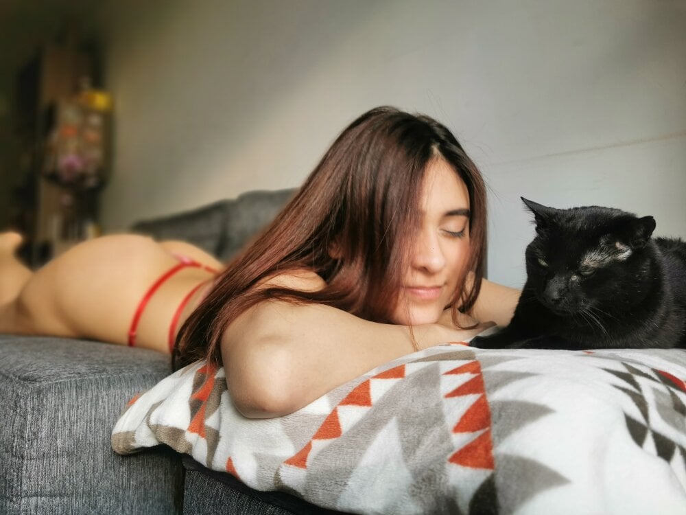 Live sex webcam photo for jungleofpandas #288882364