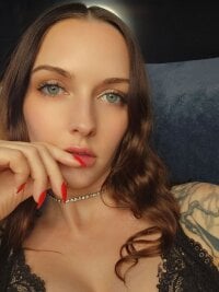 Watch Thekatievogue's Live Sex Show