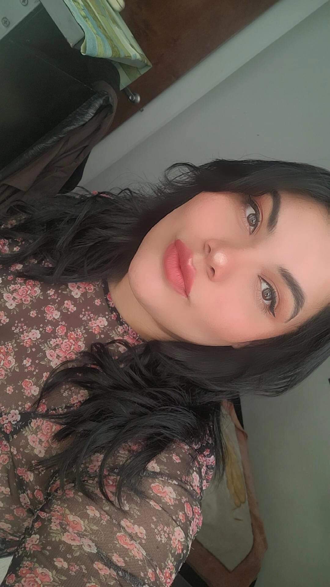 Angelina_tyer
