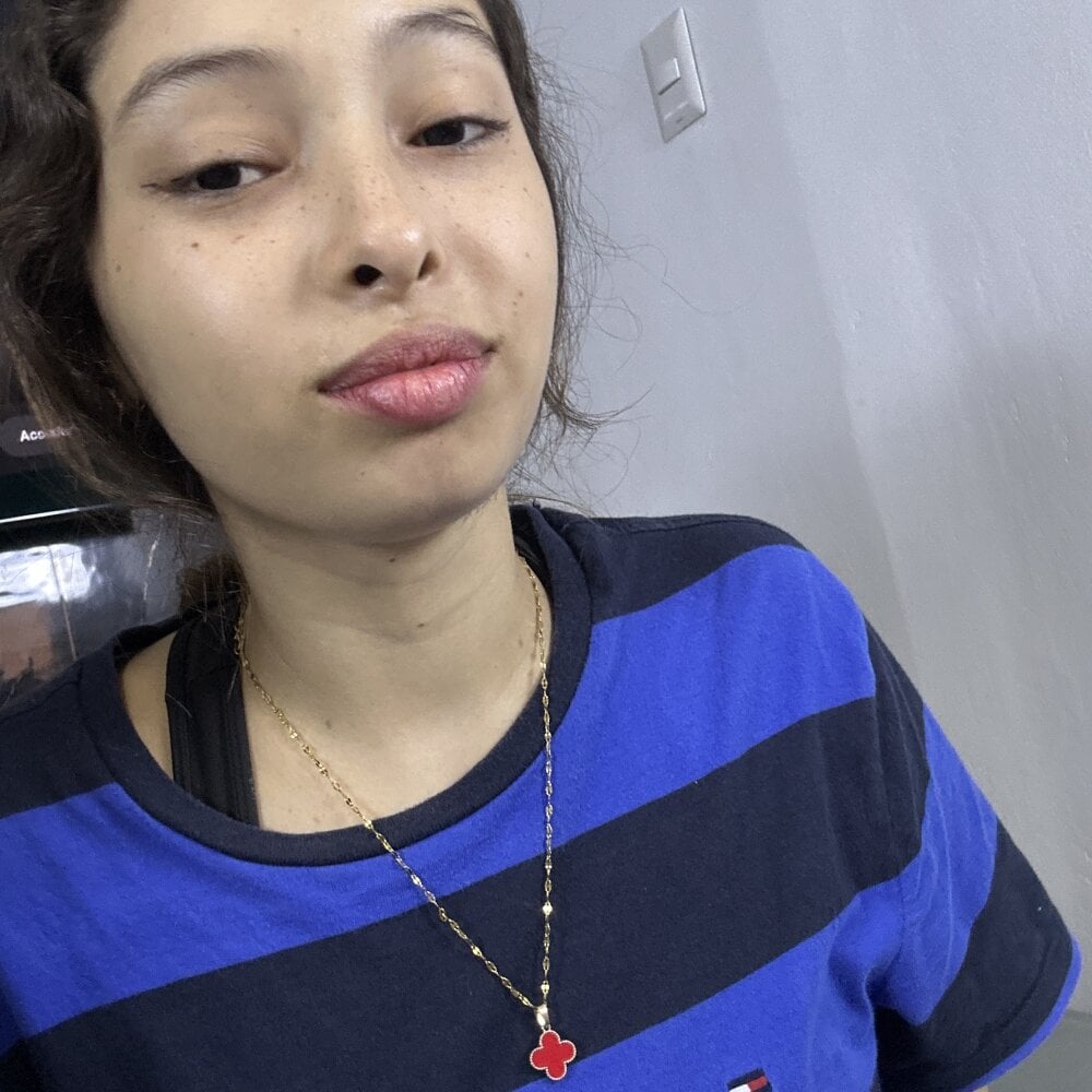 free6cams.com exotic_diamondg livesex profile in granny cams