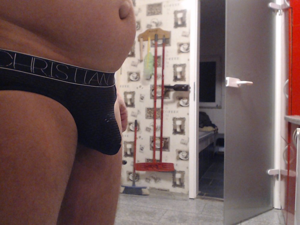 raini051 from stripchat