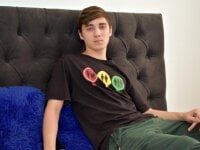 DaveDavidsonCute's Offline Chat Room