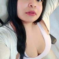 QueenIsakinky's Live Sex Cam Show